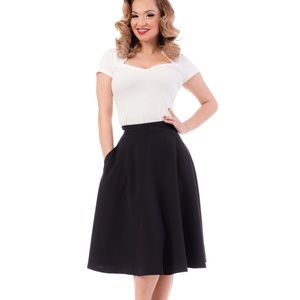 Steady brand skirt , size medium, NWT
